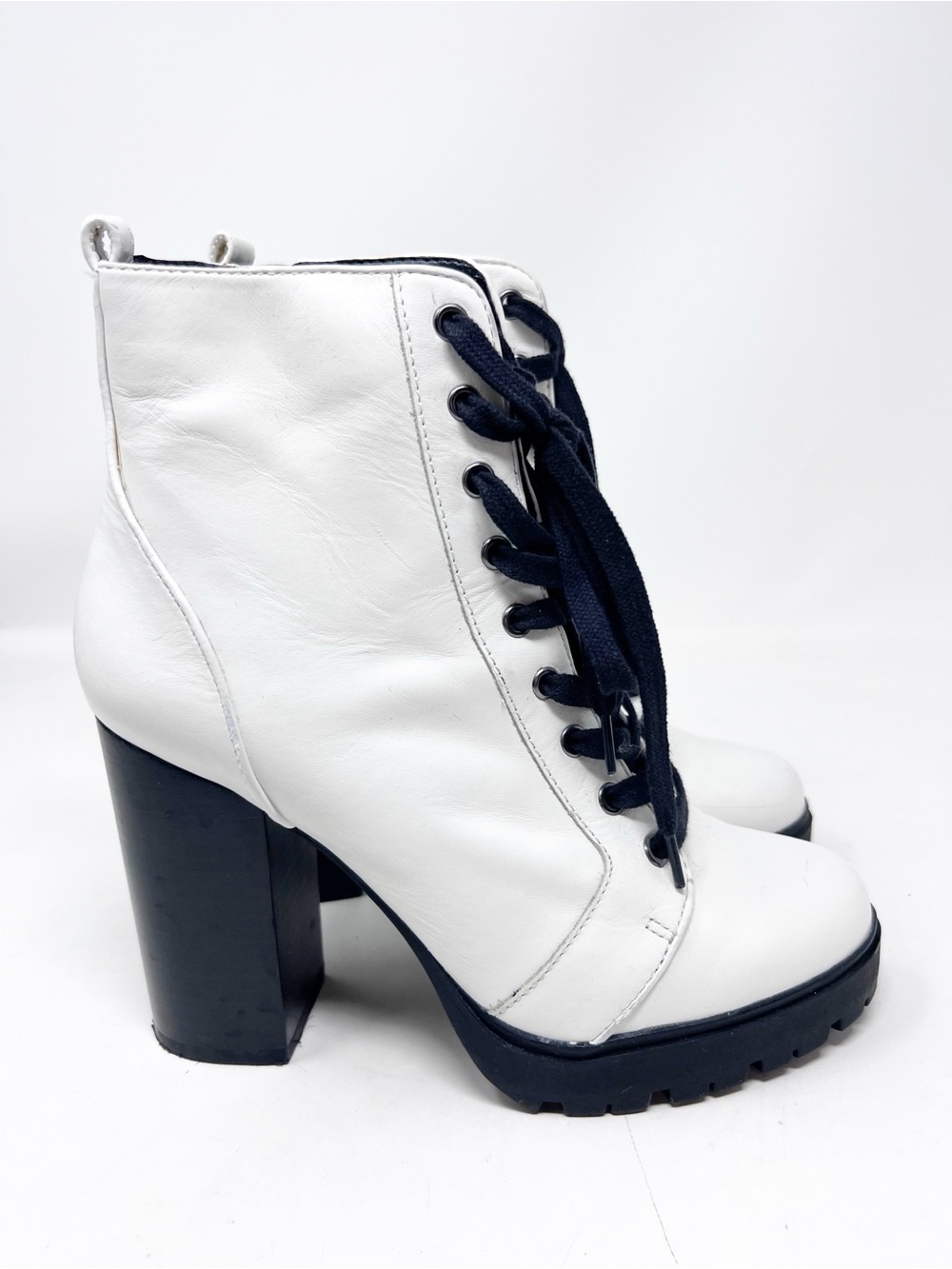 STEVE MADDEN LAURIE WHITE LEATHER LACE UP PLATFORM BOOTIES WOMENS SZ 8.5